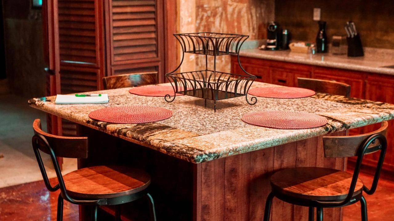 Hotel "Ala Residencias" Четумал Екстериор снимка